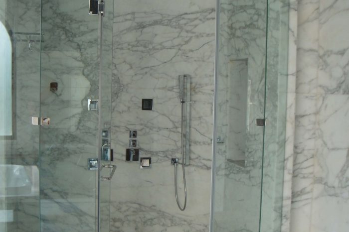 Bathroom 10