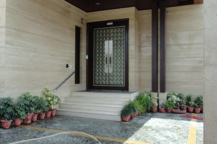 Entrance 3
