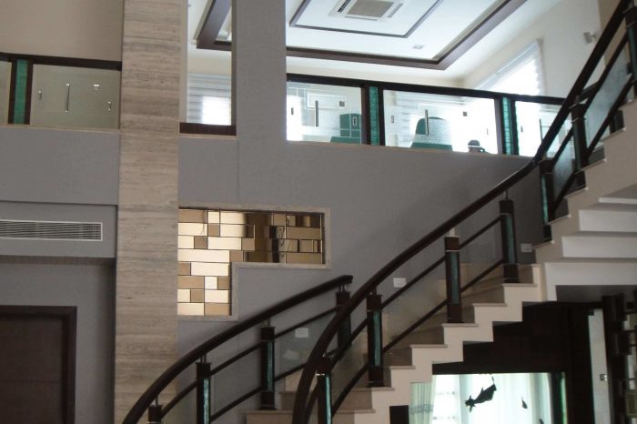 Staircase 2
