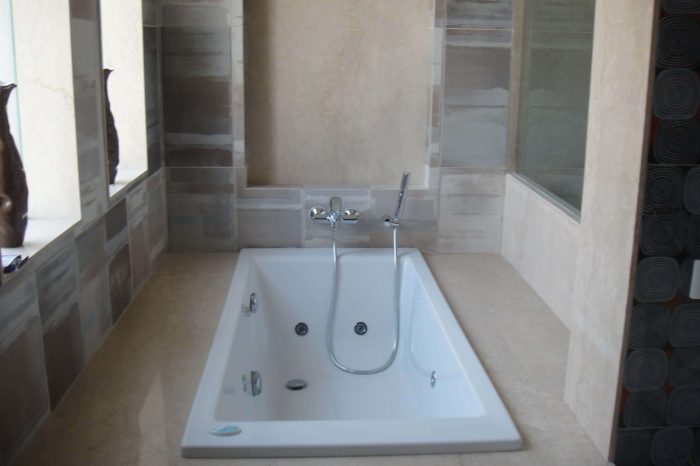 Bathroom 8